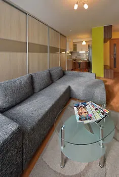 Ambiente Serviced - District Ii Apartmán *